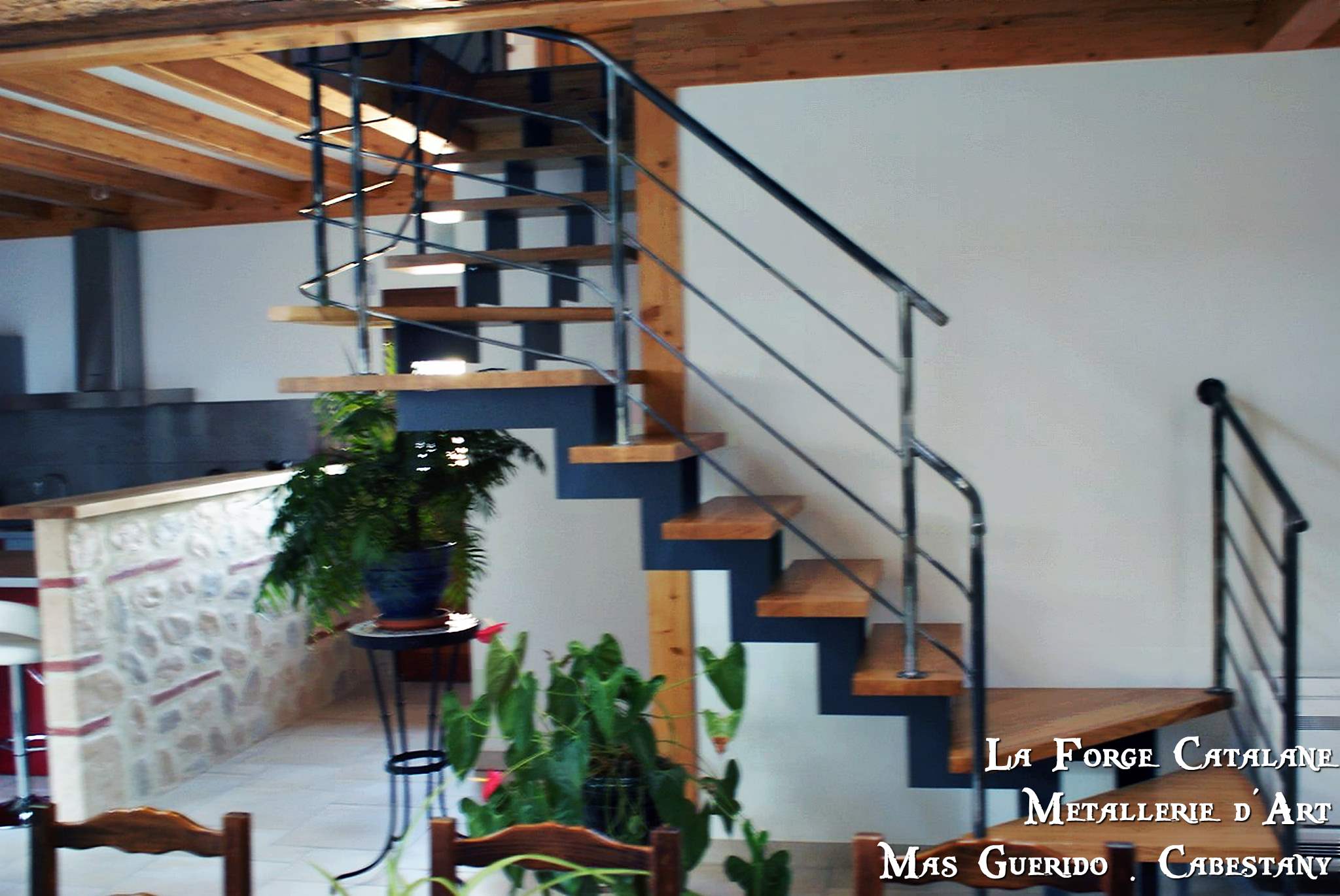 escalier limon cremaillere double decoupe laser marches bois  9 forge catalane.jpg